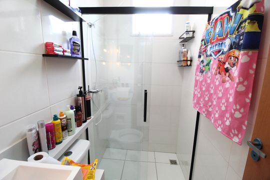 Banheiro Social de apartamento para alugar com 2 quartos, 60m² em Granada, Uberlândia