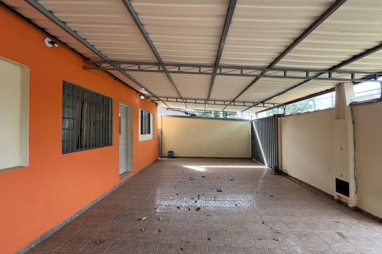 Garagem de casa à venda com 3 quartos, 145m² em Jardim America, Campinas