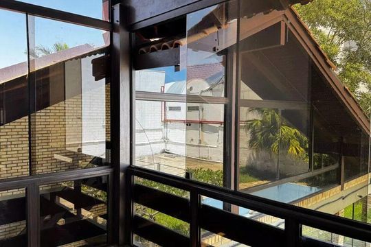 Casa para alugar com 6 quartos, 750m² em Ipanema, Porto Alegre