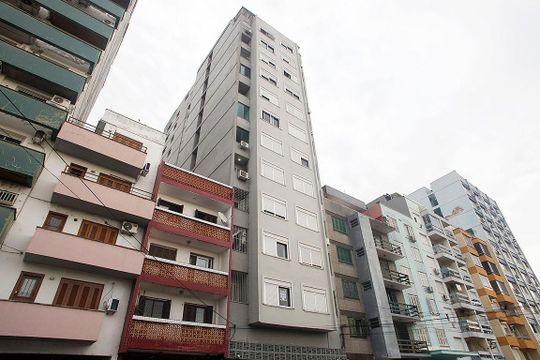 Fachada de apartamento para alugar com 1 quarto, 41m² em Centro Histórico, Porto Alegre