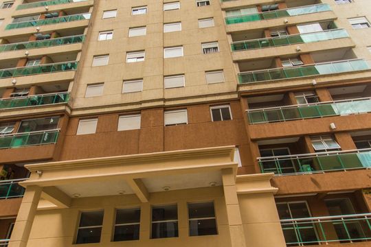 Fachada do bloco de apartamento à venda com 2 quartos, 57m² em Bethaville I, Barueri