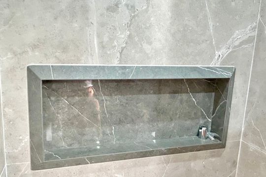 Banheiro de apartamento à venda com 2 quartos, 106m² em Vila Augusta, Guarulhos