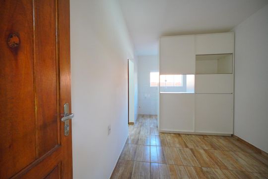 Casa para alugar com 1 quarto, 44m² em São João do Rio Vermelho, Florianópolis