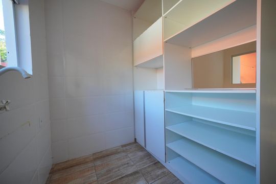Cozinha de casa para alugar com 1 quarto, 44m² em São João do Rio Vermelho, Florianópolis