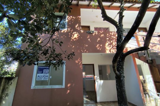 Fachada de casa para alugar com 1 quarto, 44m² em São João do Rio Vermelho, Florianópolis