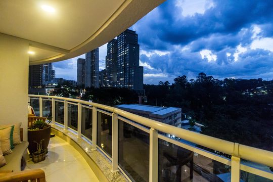Varanda de apartamento à venda com 1 quarto, 70m² em Empresarial 18 do Forte, Barueri