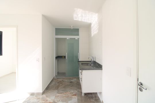 Cozinha de apartamento à venda com 2 quartos, 33m² em Jurubatuba, São Paulo