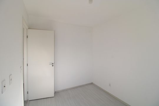 Quarto 1 de apartamento à venda com 2 quartos, 33m² em Jurubatuba, São Paulo