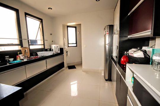 cozinha de apartamento à venda com 5 quartos, 265m² em Grajaú, Belo Horizonte