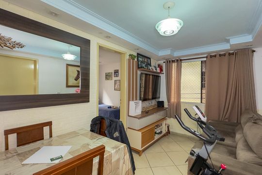 Sala de apartamento à venda com 3 quartos, 50m² em Parque Santo Antônio, São Paulo