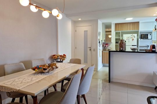 Sala de apartamento à venda com 3 quartos, 119m² em Santa Rosa, Niterói