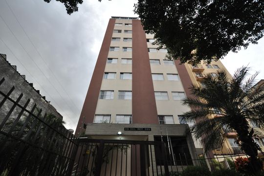 Fachada de apartamento à venda com 2 quartos, 56m² em Vila Gustavo, São Paulo