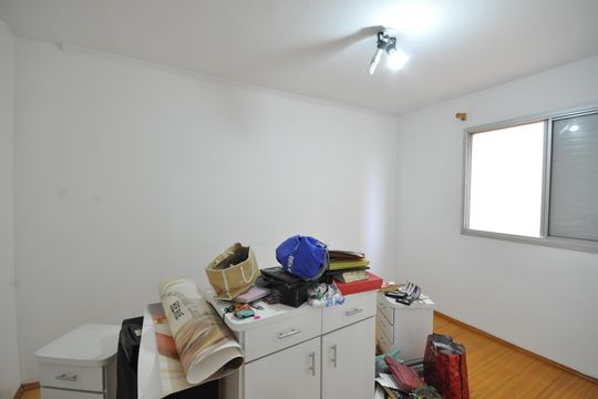 Quarto 1 de apartamento à venda com 2 quartos, 56m² em Vila Gustavo, São Paulo