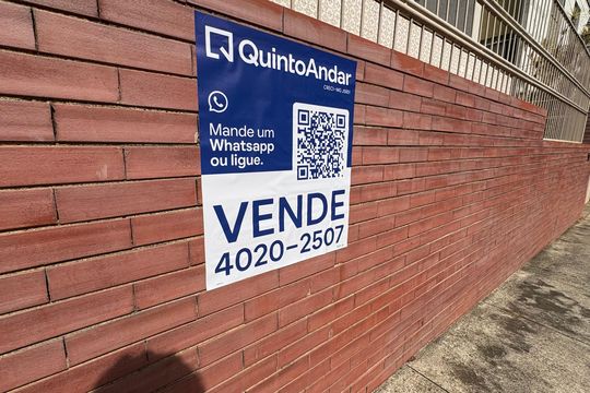 Placa de casa à venda com 4 quartos, 260m² em Carlos Prates, Belo Horizonte
