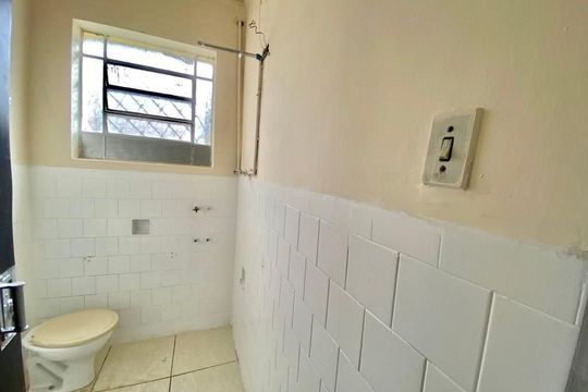 Banheiro  de casa à venda com 4 quartos, 260m² em Carlos Prates, Belo Horizonte