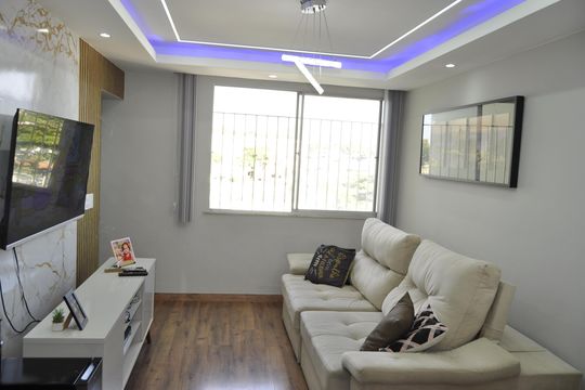 Apartamento à venda com 2 quartos, 60m² em Cascadura, Rio de Janeiro