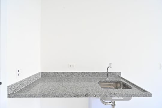 Cozinha de kitnet/studio à venda com 1 quarto, 23m² em Vila Clementino, São Paulo