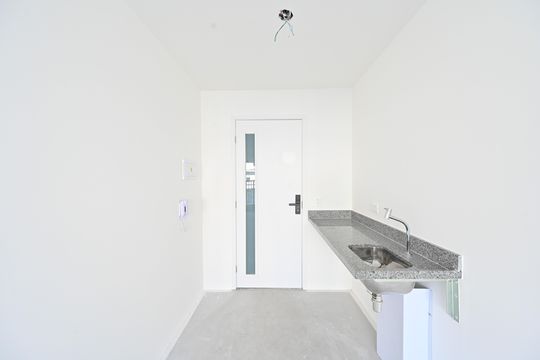 Cozinha de kitnet/studio à venda com 1 quarto, 23m² em Vila Clementino, São Paulo