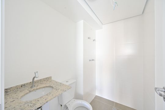 Banheiro Social de kitnet/studio à venda com 1 quarto, 23m² em Vila Clementino, São Paulo
