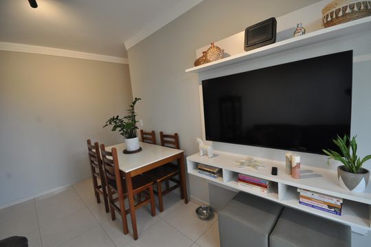 Sala de apartamento à venda com 2 quartos, 52m² em Vila Irmaos Arnoni, São Paulo