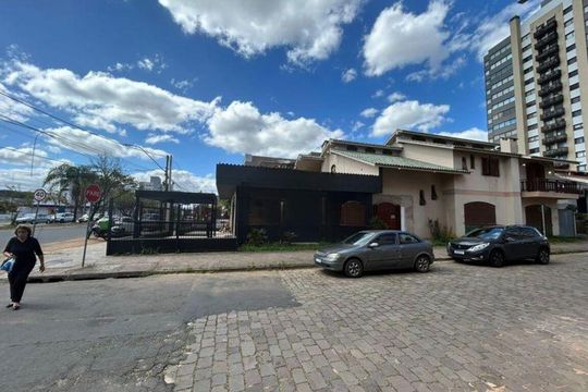 Casa de Condomínio para alugar com 3 quartos, 80m² em Jardim Itu, Porto Alegre