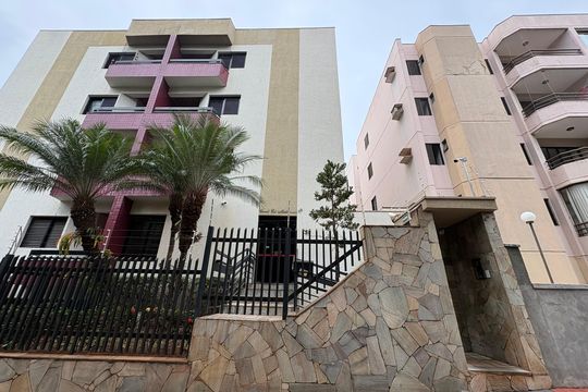 Fachada de apartamento para alugar com 3 quartos, 86m² em Jardim Irajá, Ribeirão Preto