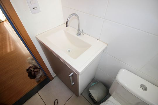 Banheiro social de apartamento para alugar com 2 quartos, 40m² em Vila Guilherme, Votorantim