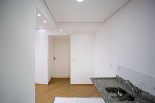 Cozinha de apartamento à venda com 2 quartos, 44m² em Canhema, Diadema