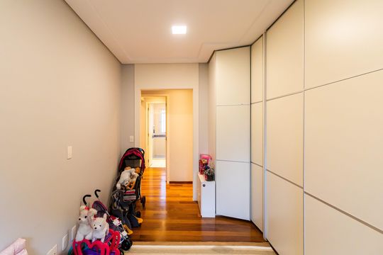 Closet de apartamento à venda com 3 quartos, 211m² em Vila Andrade, São Paulo