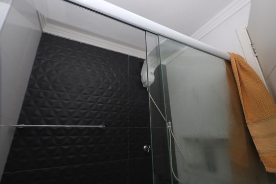 Banheiro de apartamento à venda com 2 quartos, 70m² em Vila Prudente, São Paulo