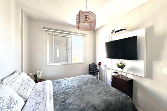 Quarto 1 de apartamento à venda com 2 quartos, 52m² em Jardim Maristela, São Paulo
