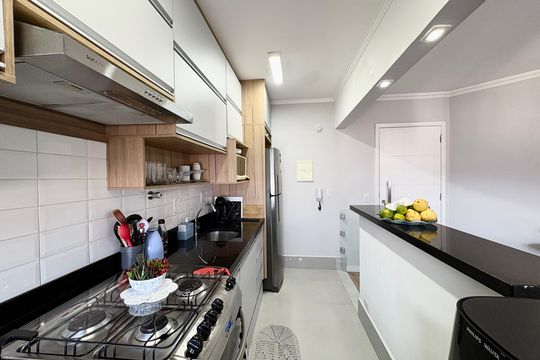 Cozinha de apartamento à venda com 2 quartos, 52m² em Jardim Maristela, São Paulo