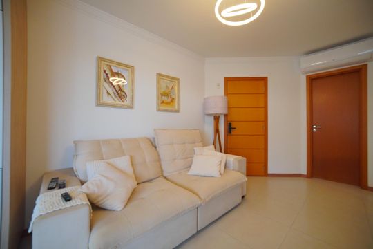 Sala de apartamento para alugar com 3 quartos, 146m² em Canasvieiras, Florianópolis
