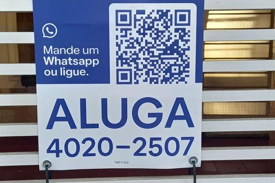 Plaquinha de casa para alugar com 3 quartos, 250m² em Lapa, São Paulo