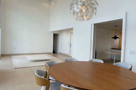 Apartamento à venda com 3 quartos, 250m² em Jardim Fonte do Morumbi, São Paulo