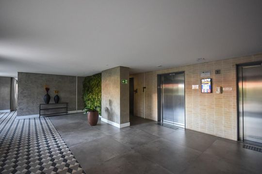 Hall Social de apartamento à venda com 2 quartos, 49m² em Jardim Umarizal, São Paulo