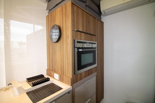 Cozinha de apartamento para alugar com 1 quarto, 100m² em Cidade Monções, São Paulo