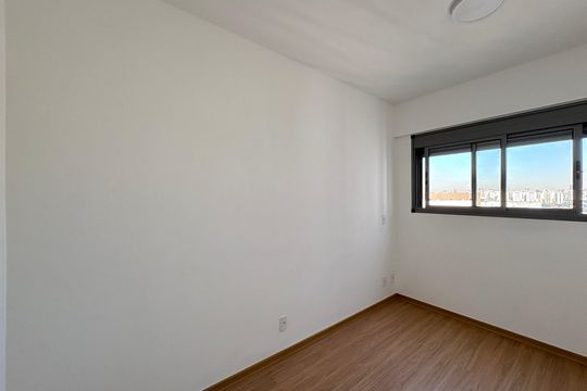 Quarto 2 de apartamento para alugar com 2 quartos, 40m² em Vila Albertina, São Paulo