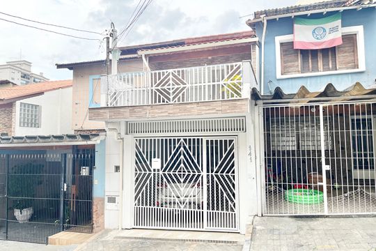 Fachada de casa à venda com 2 quartos, 72m² em Vila Pauliceia, São Paulo