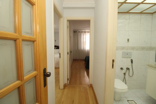 Corredor de apartamento à venda com 3 quartos, 104m² em Vila Monumento, São Paulo