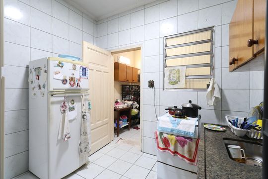 Cozinha e Área de Serviço de apartamento à venda com 2 quartos, 67m² em Lapa, São Paulo