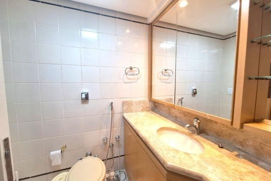 Banheiro 2 de apartamento para alugar com 3 quartos, 114m² em Centro Histórico, Porto Alegre