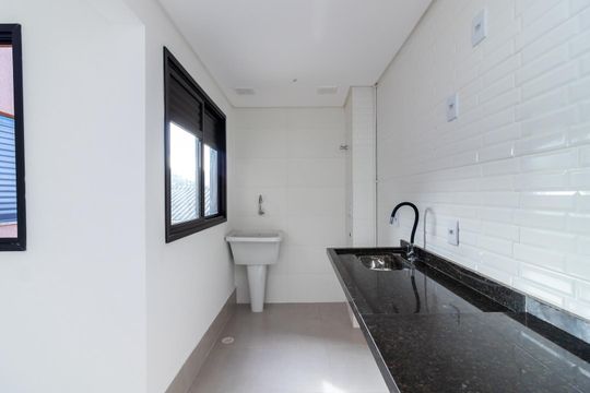 Cozinha e Área de Serviço de apartamento à venda com 2 quartos, 43m² em Jardim São Paulo, São Paulo