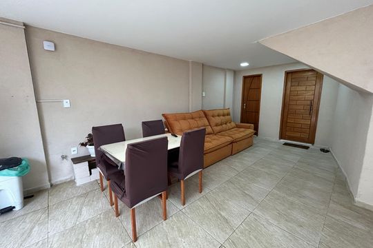 Área comum de casa à venda com 3 quartos, 110m² em Jardim Sulacap, Rio de Janeiro