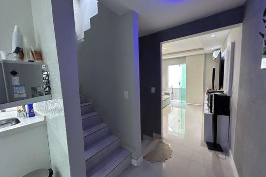Cozinha de casa à venda com 3 quartos, 110m² em Jardim Sulacap, Rio de Janeiro