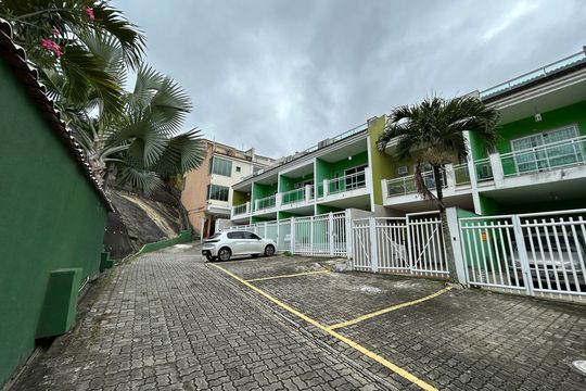Área comum de casa à venda com 3 quartos, 110m² em Jardim Sulacap, Rio de Janeiro