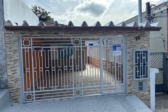 Casa para alugar com 2 quartos, 60m² em Baeta Neves, São Bernardo do Campo