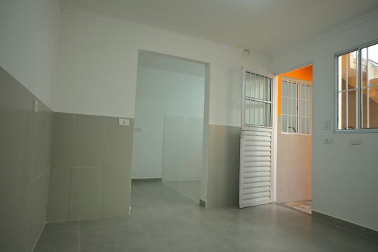 Casa para alugar com 2 quartos, 60m² em Baeta Neves, São Bernardo do Campo
