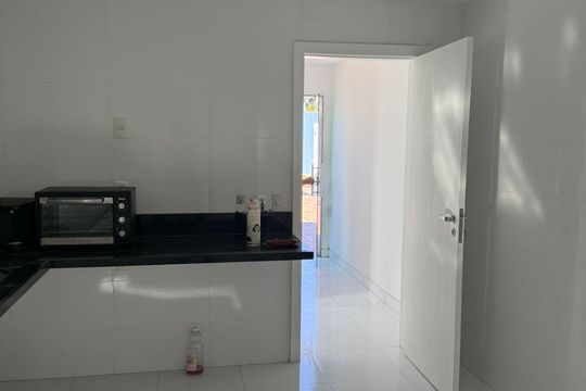 Casa de Condomínio para alugar com 3 quartos, 120m² em Ilha de Guaratiba, Rio de Janeiro