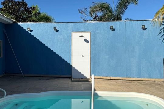 Casa de Condomínio para alugar com 3 quartos, 120m² em Ilha de Guaratiba, Rio de Janeiro